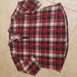 🌻🌻Red plaid vneck shirt 3/4 sleeve size 2xl 🌻🌻